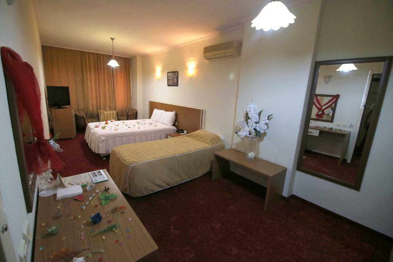 Aykut Palace Otel İskenderun Esterno foto